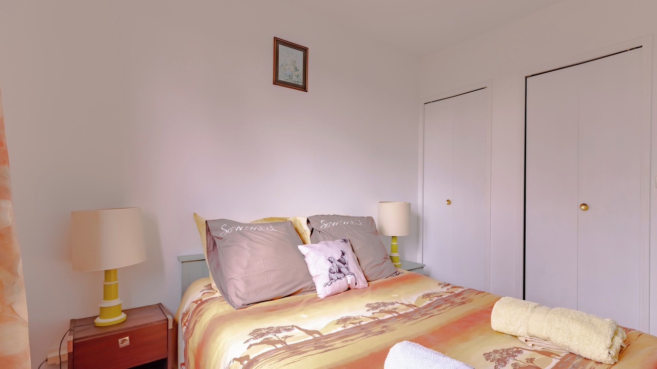 Photo of Bedroom in Saint-Cernin-de-Larche