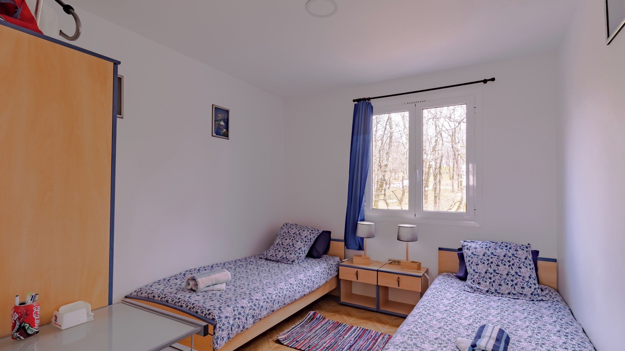 Photo of Bedroom in Saint-Cernin-de-Larche