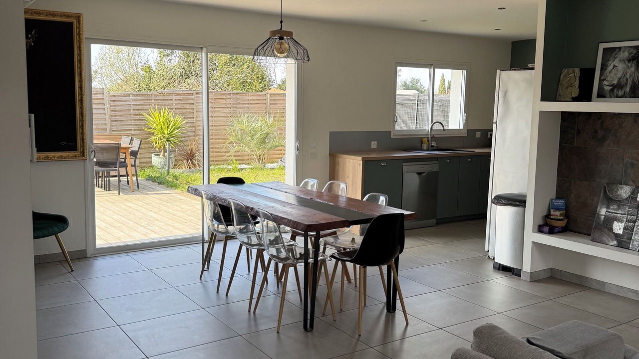 Photo of Livingroom in Ambares-et-Lagrave
