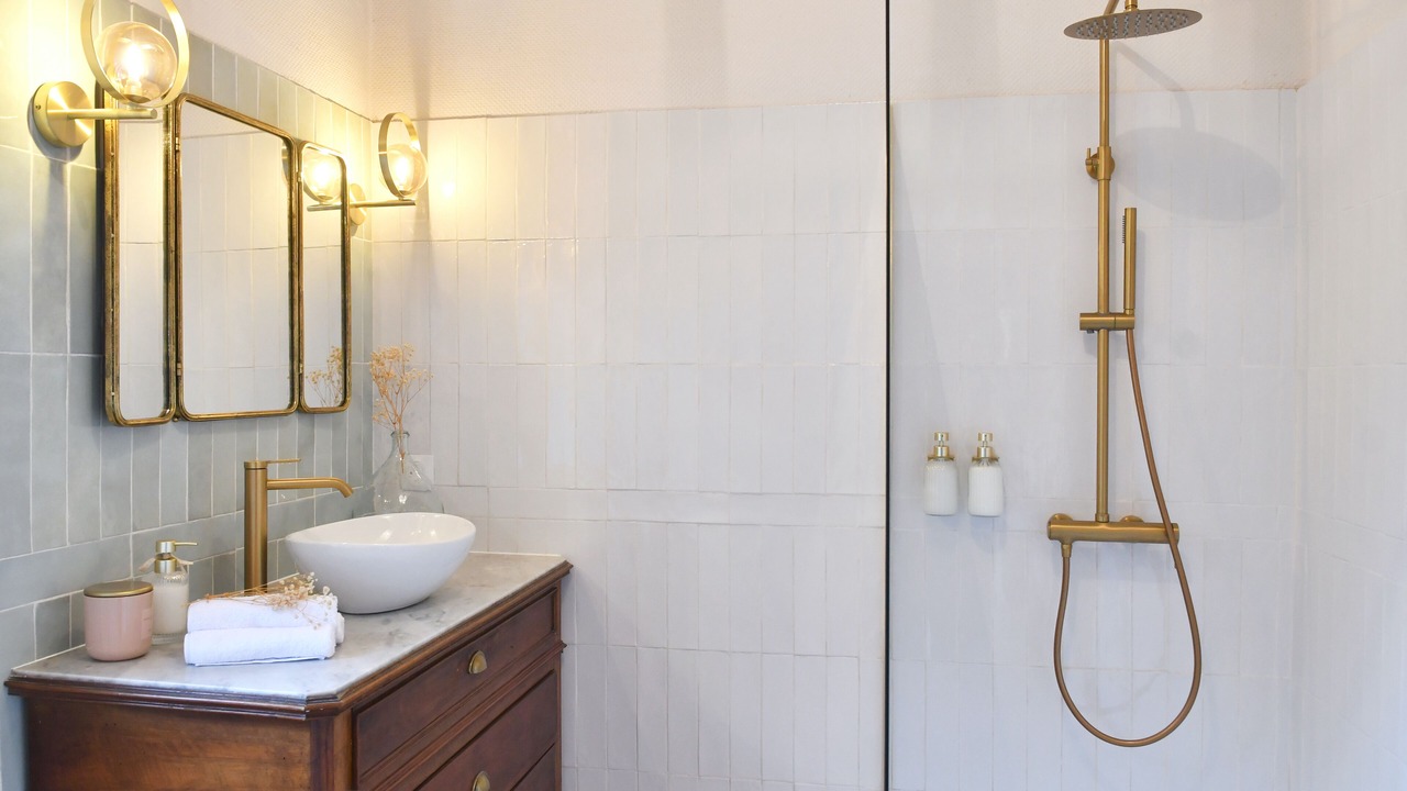 Photo of Bathroom in Lembras