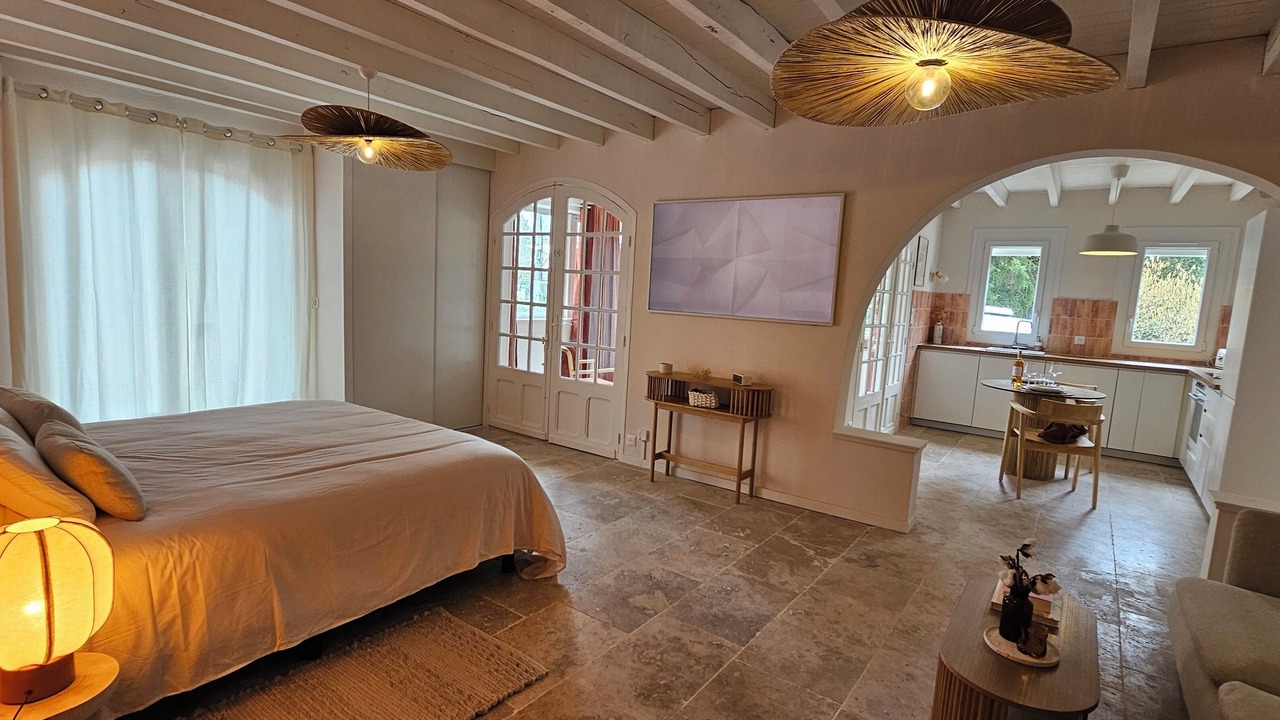 Photo of Bedroom in Lembras