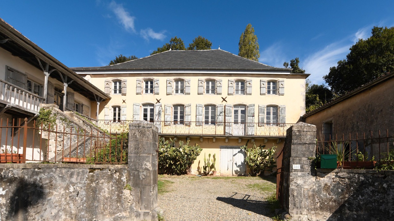 Photo of Outdoor in Came
