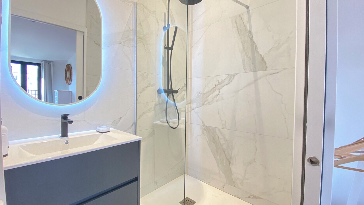 Photo of Bathroom in Bordeaux Golden Triangle