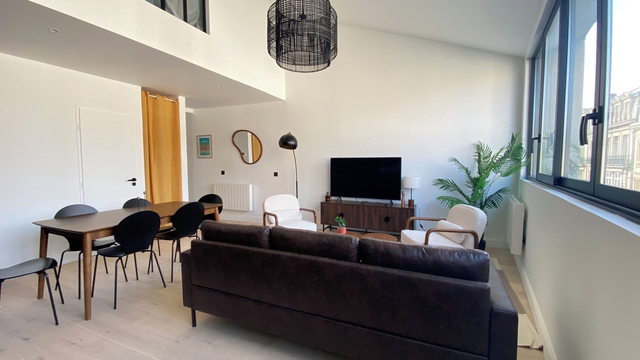 Photo of Livingroom in Bordeaux Golden Triangle