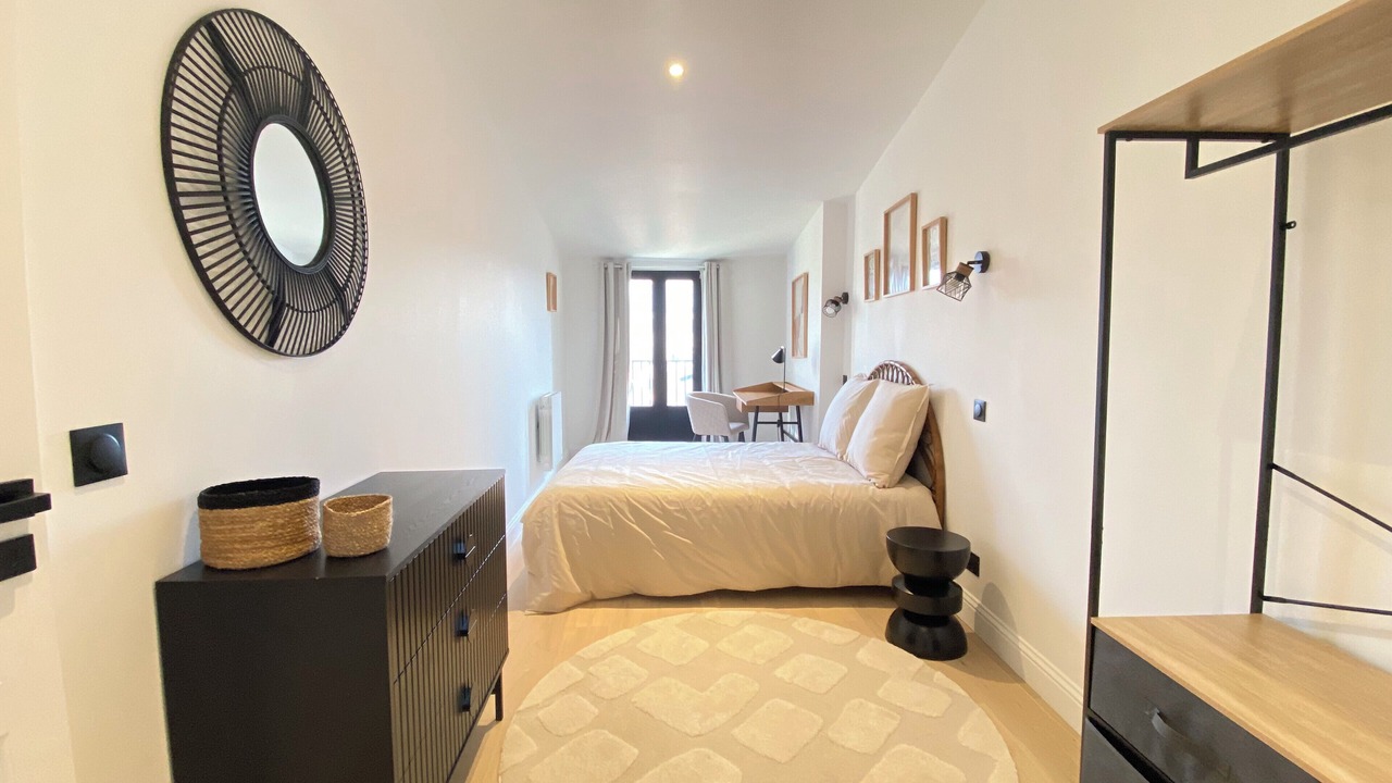 Photo of Bedroom in Bordeaux Golden Triangle