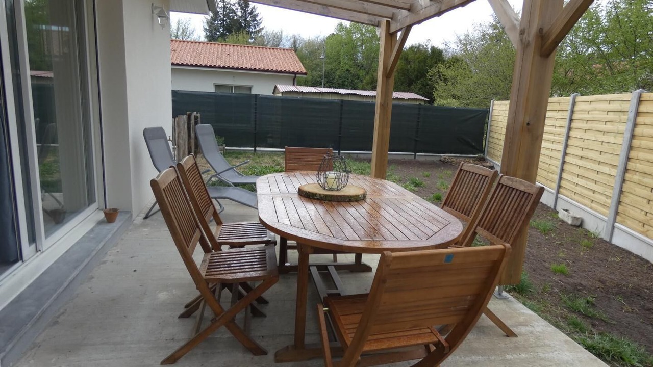 Photo of Outdoor in Sabres