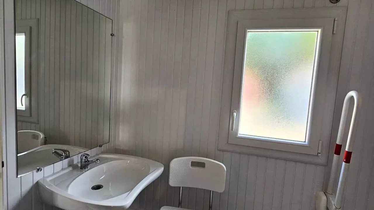 Photo of Bathroom in Vouneuil-sur-Vienne