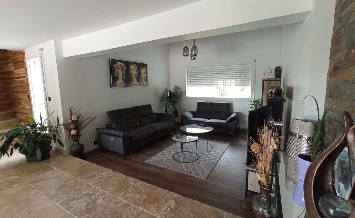 Photo of Livingroom in Sorges-et-Ligueux-en-Perigord