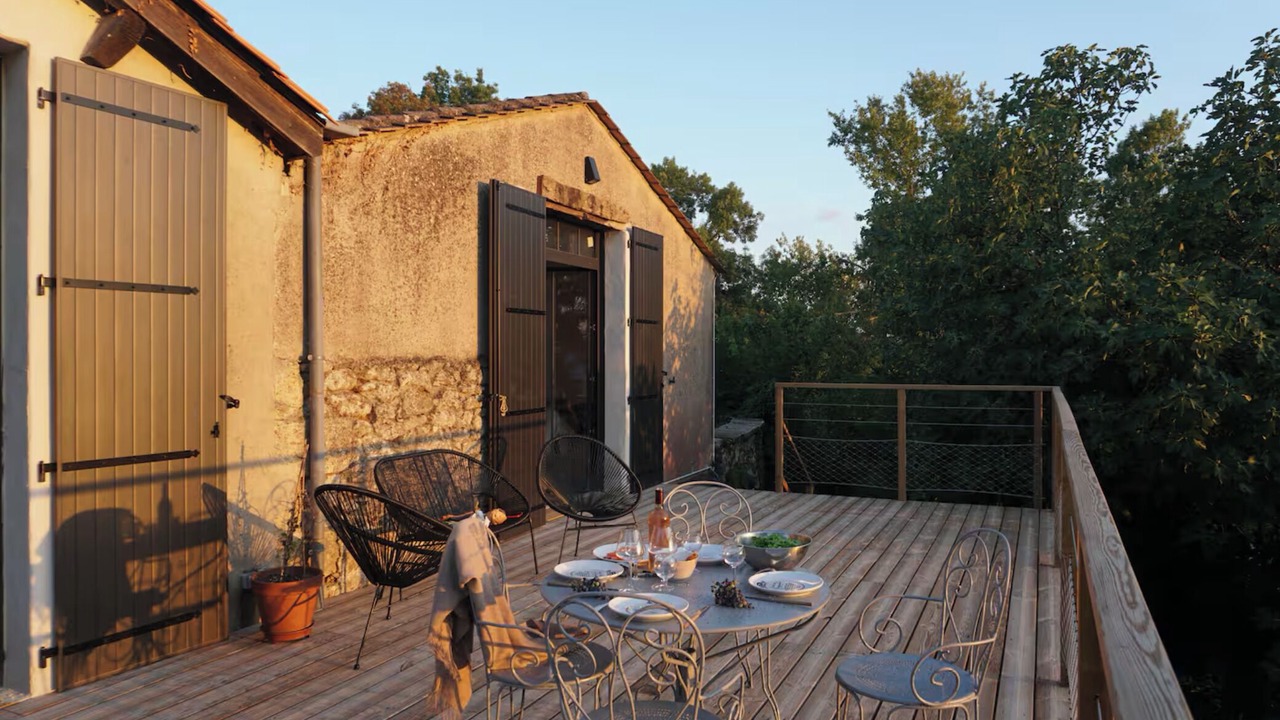 Photo of Outdoor in Saint-Genes-de-Castillon