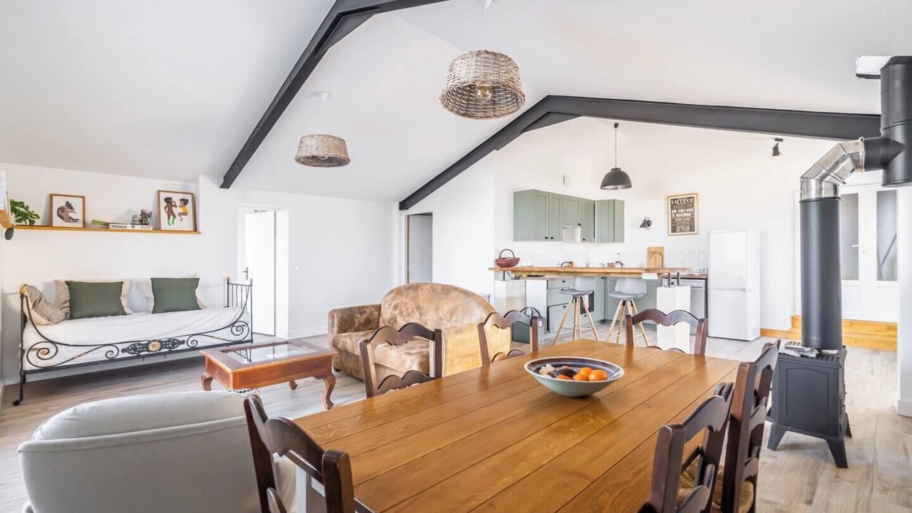 Photo of Livingroom in Saint-Genes-de-Castillon