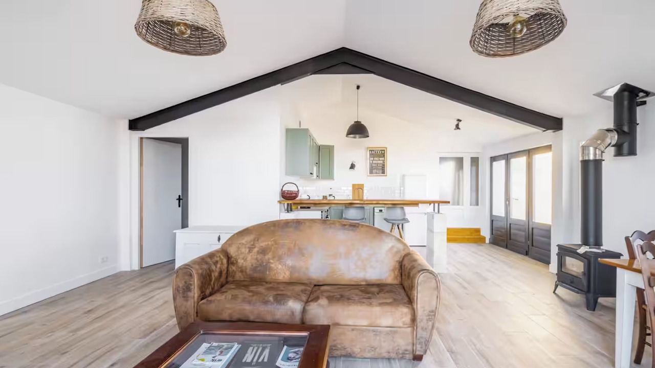 Photo of Livingroom in Saint-Genes-de-Castillon