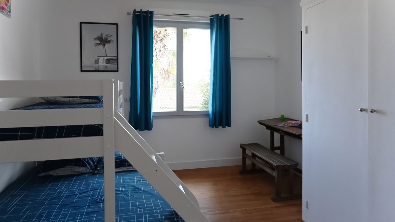 Photo of Bedroom in Meschers-sur-Gironde