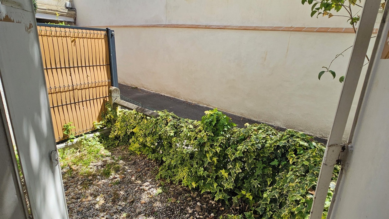 Photo of Outdoor in Saint Seurin - Fondaudege