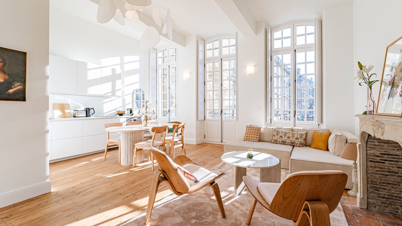 Photo of Livingroom in Hotel de Ville - Quinconces