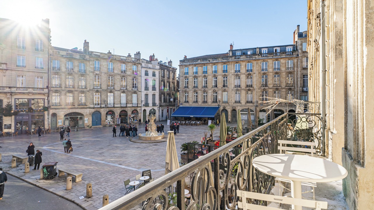 Photo of Outdoor in Hotel de Ville - Quinconces