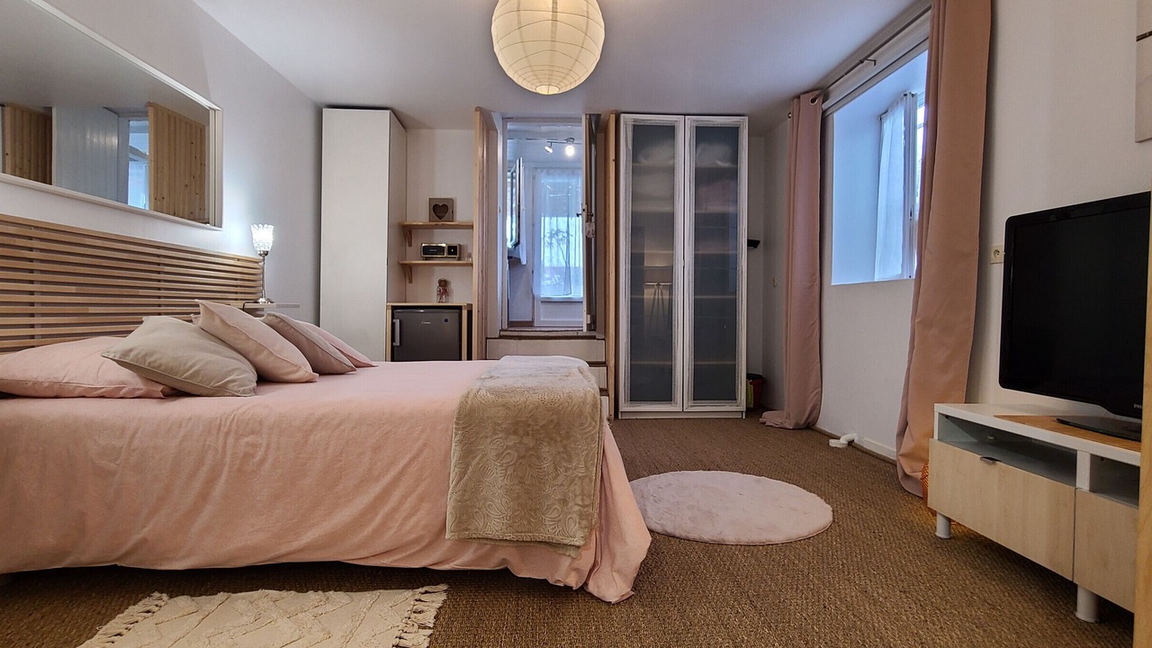 Photo of Bedroom in Montjean