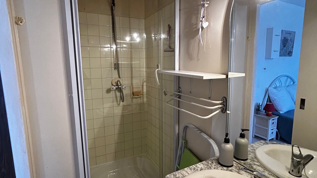 Photo of Bathroom in La Roche-Posay