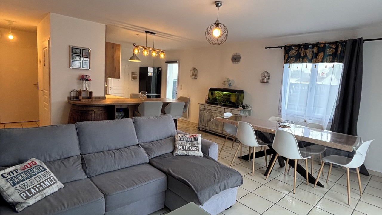 Photo of Livingroom in Etaules
