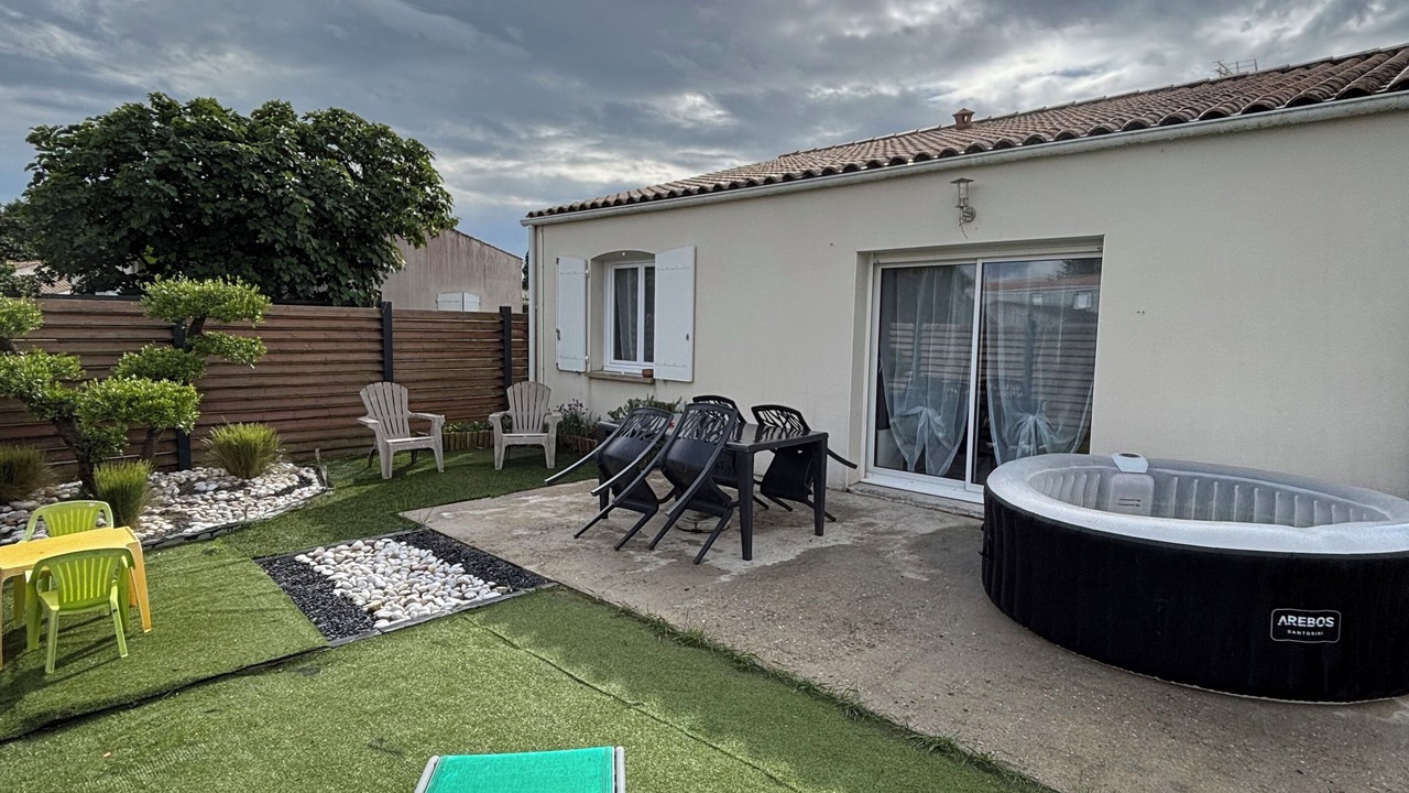 Photo of Patio Balcony in Etaules