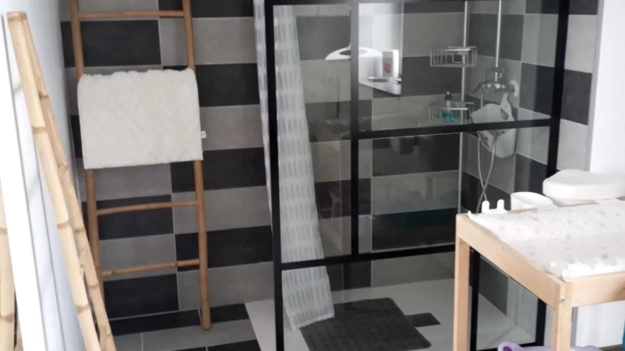 Photo of Bathroom in Pleuville