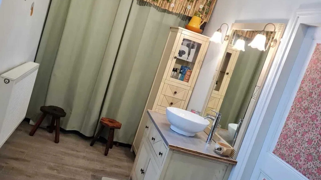 Photo of Bathroom in Pleuville