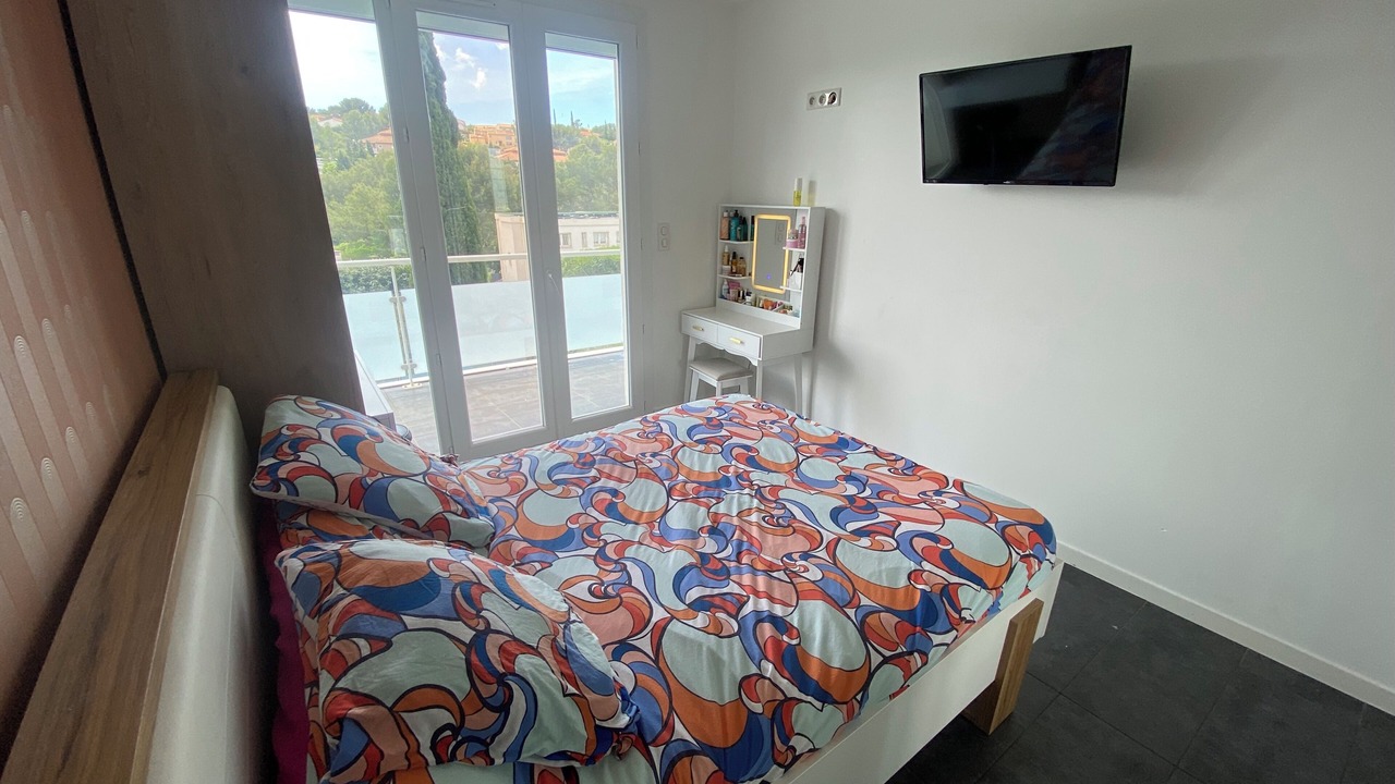 Photo of Bedroom in Carnoux-en-Provence