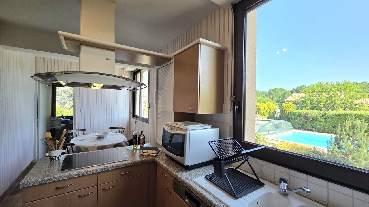 Photo of Kitchen in L'Isle-d'Espagnac