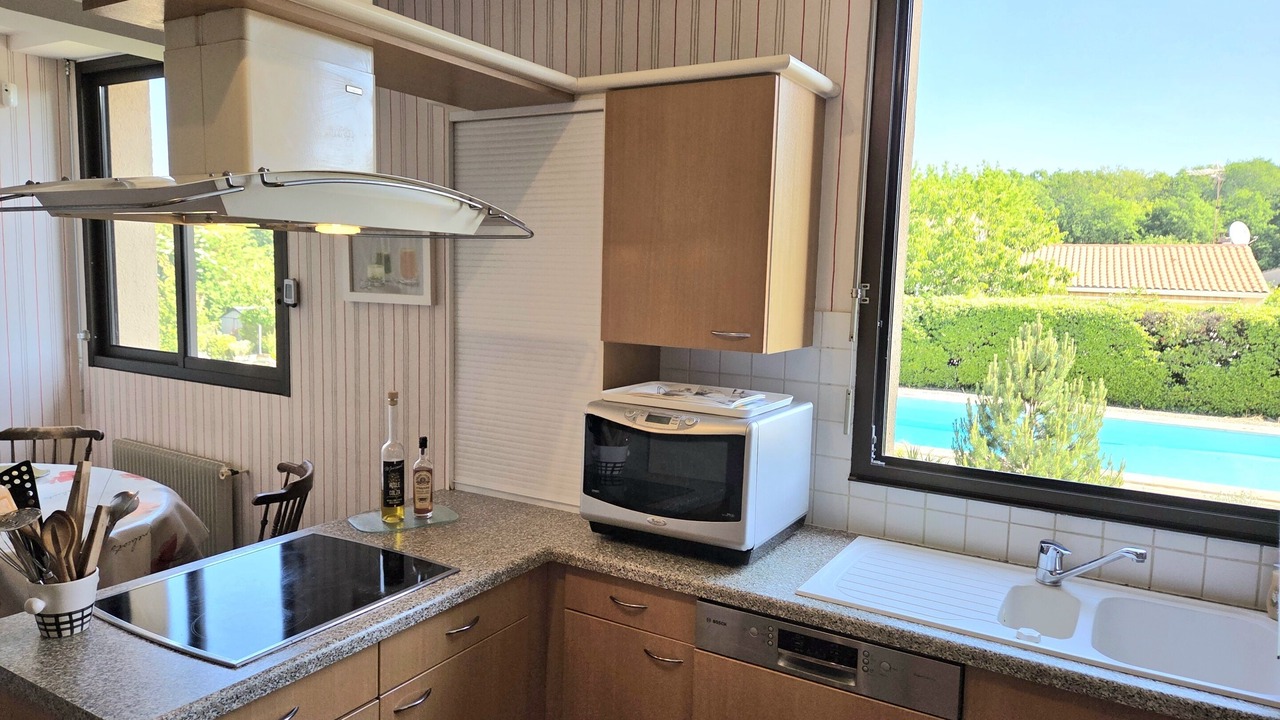 Photo of Kitchen in L'Isle-d'Espagnac