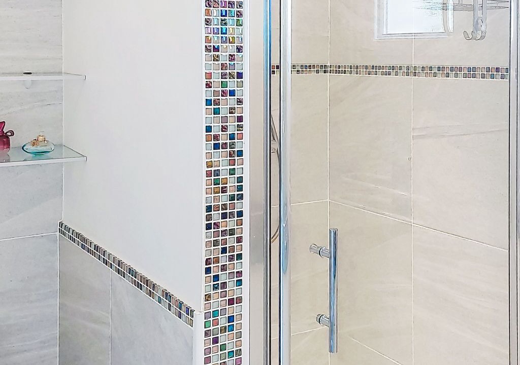 Photo of Bathroom in Domino