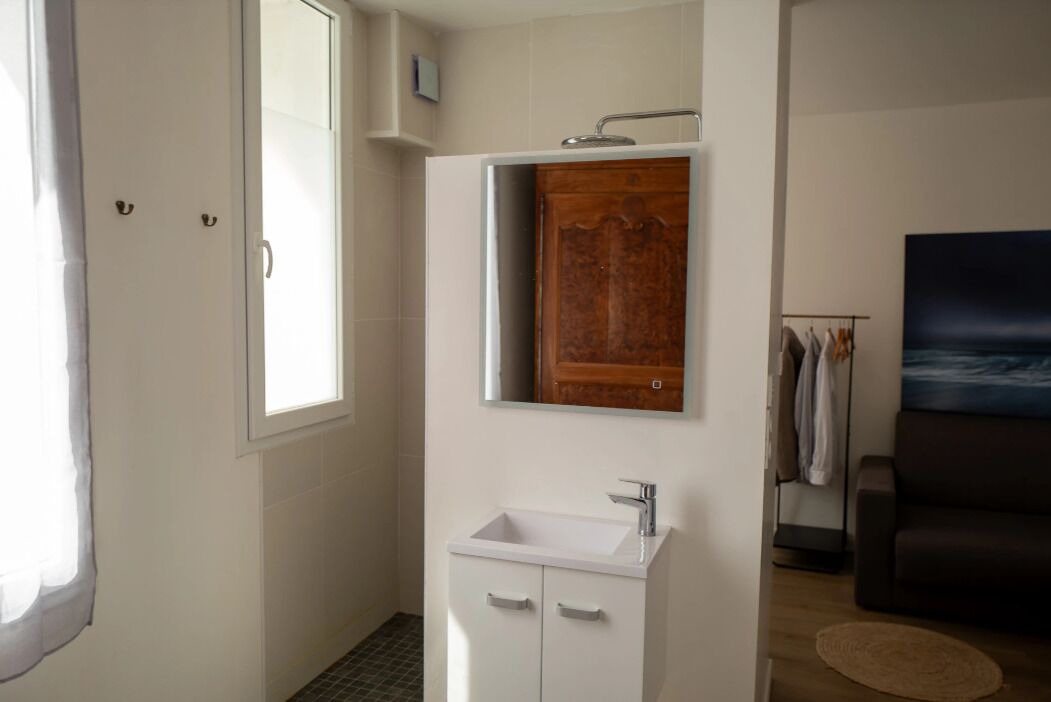 Photo of Bathroom in Le Chateau-d'Oleron