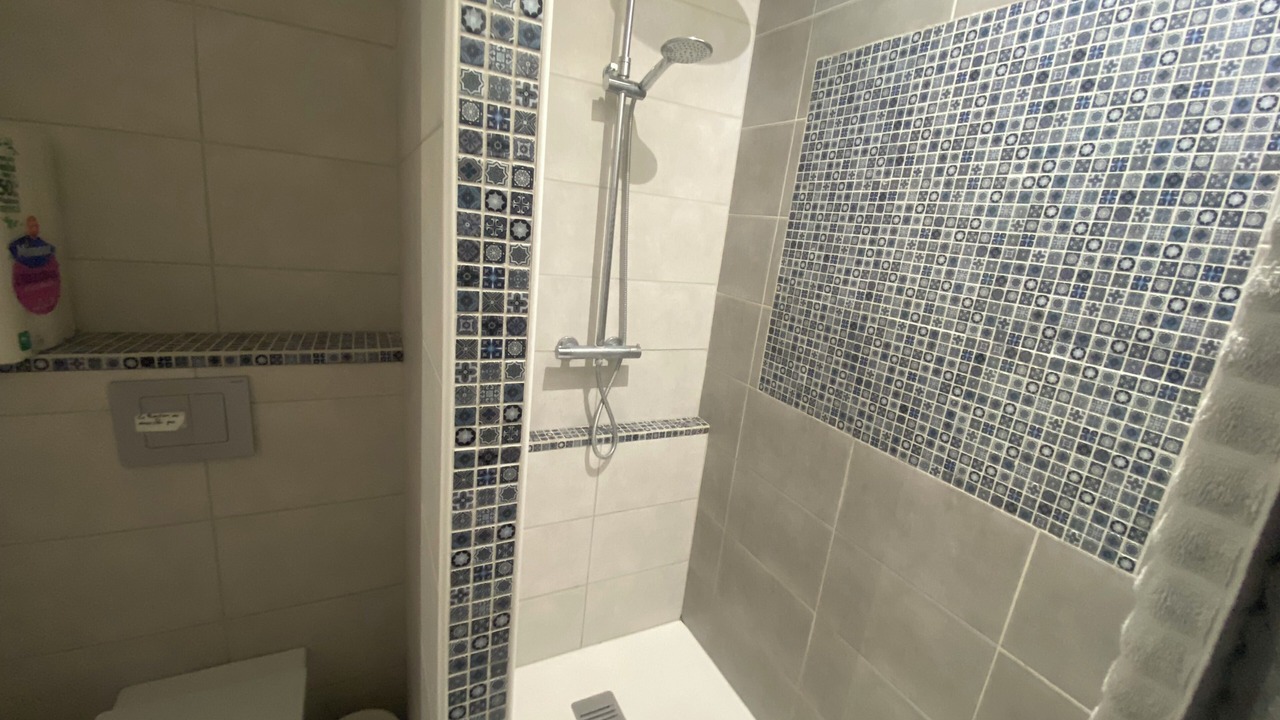 Photo of Bathroom in Le Pian-Medoc