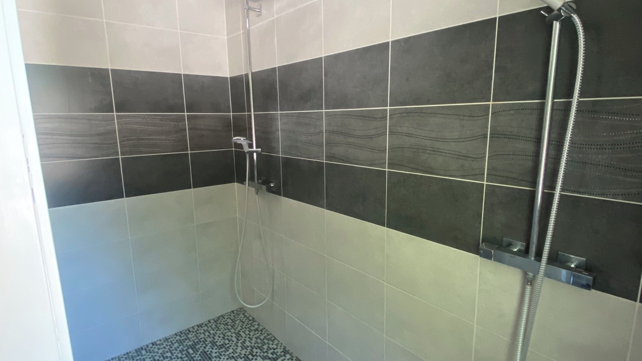 Photo of Bathroom in Le Pian-Medoc