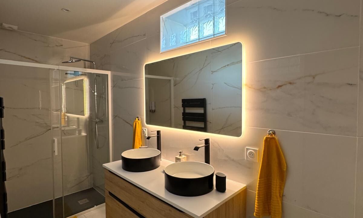 Photo of Bathroom in Villenave-d'Ornon