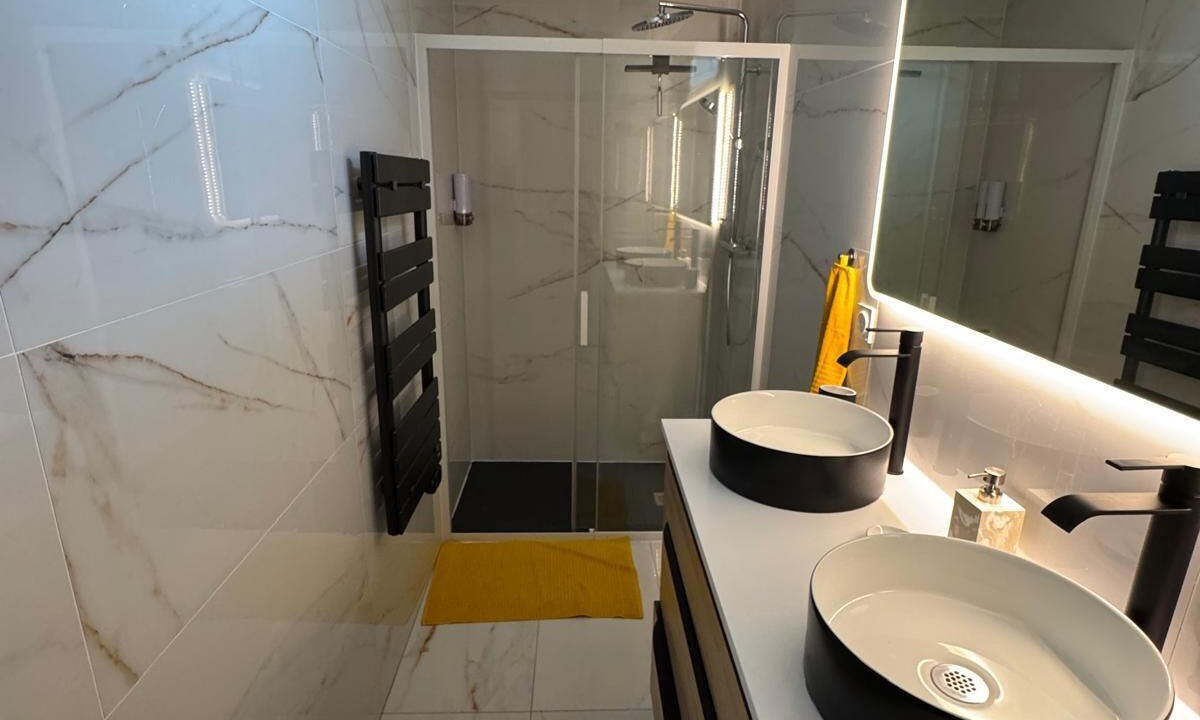 Photo of Bathroom in Villenave-d'Ornon