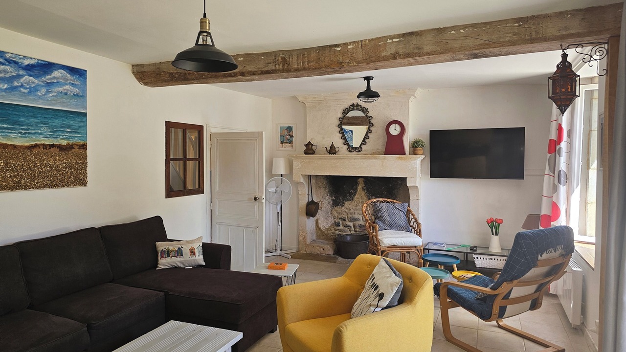 Photo of Livingroom in Genouille