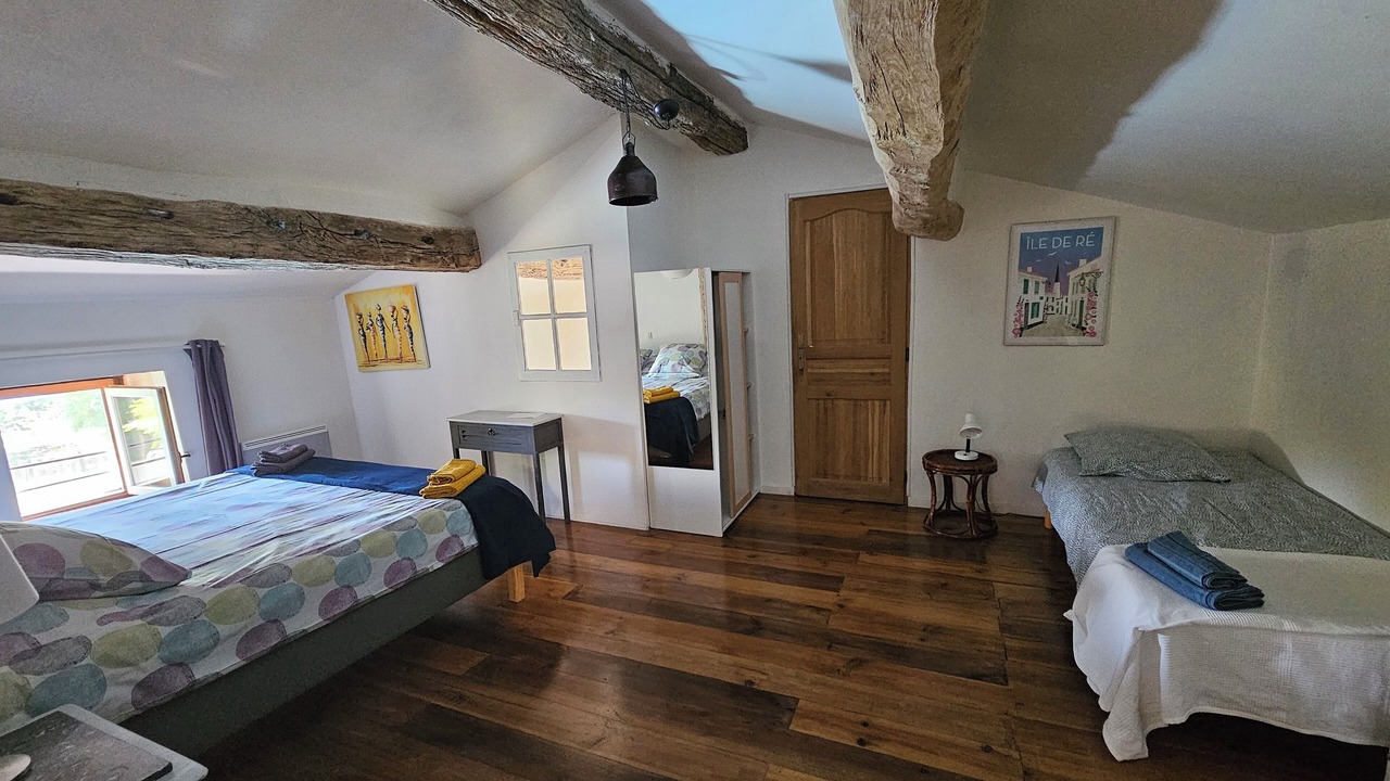 Photo of Bedroom in Genouille