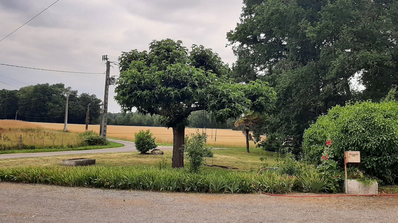 Photo of Others in Saint-Quentin-de-Chalais