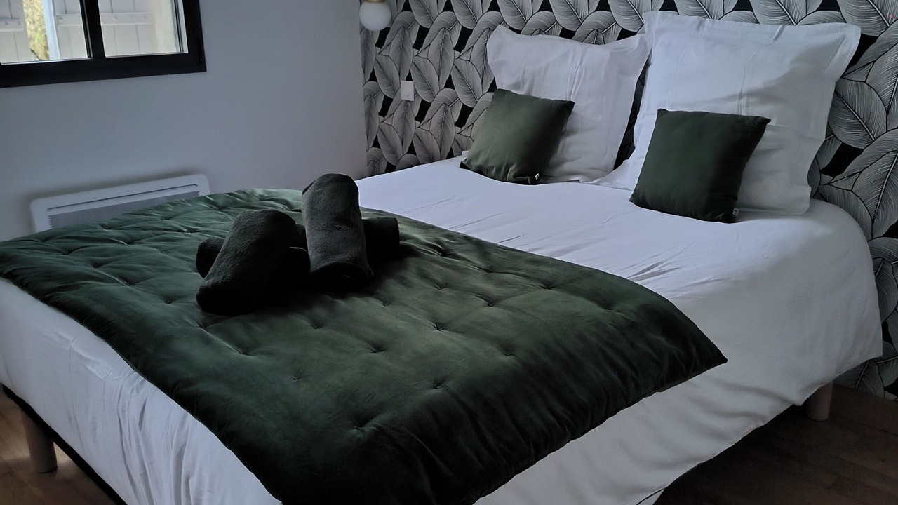 Photo of Bedroom in Arveyres