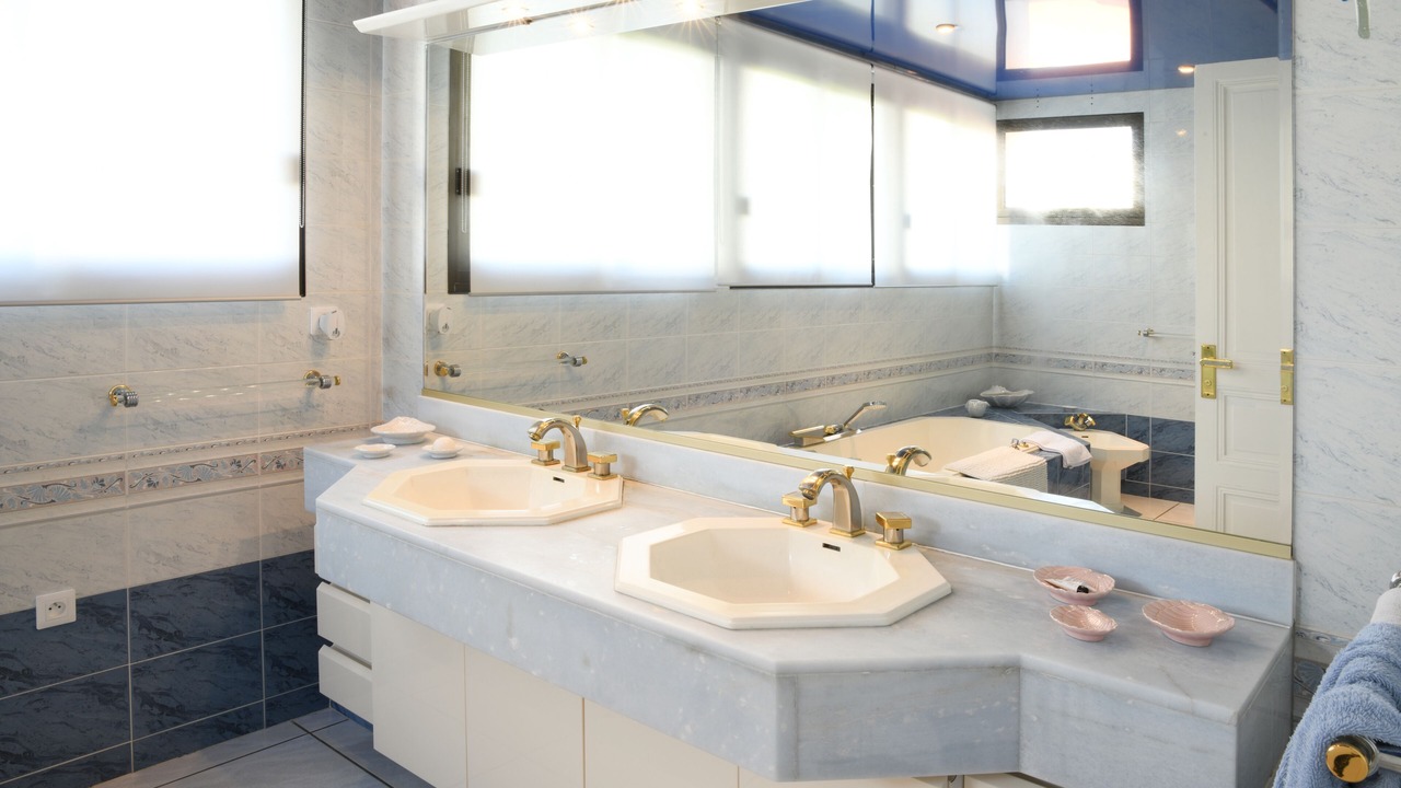 Photo of Bathroom in Royan