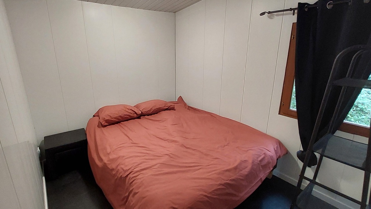 Photo of Bedroom in Saint-Martin-le-Mault