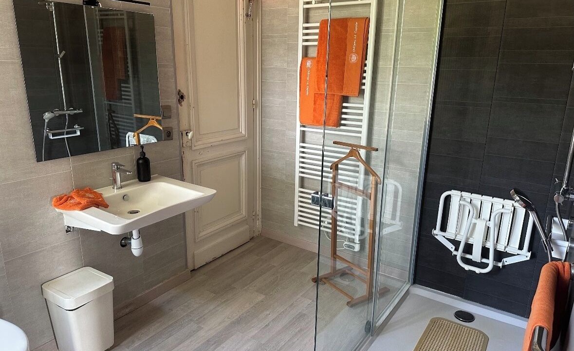 Photo of Bathroom in Fronsac