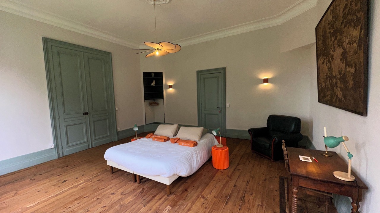 Photo of Bedroom in Fronsac
