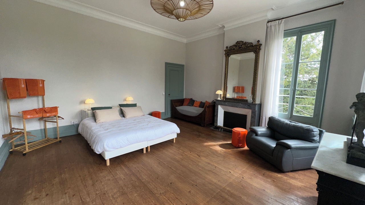 Photo of Bedroom in Fronsac
