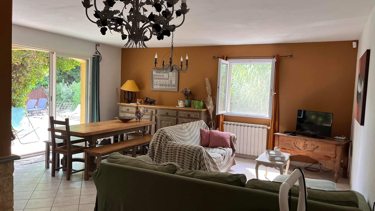 Photo of Livingroom in Eyragues