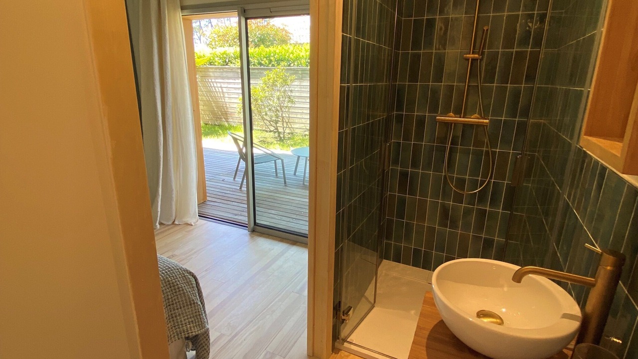 Photo of Bathroom in Ares