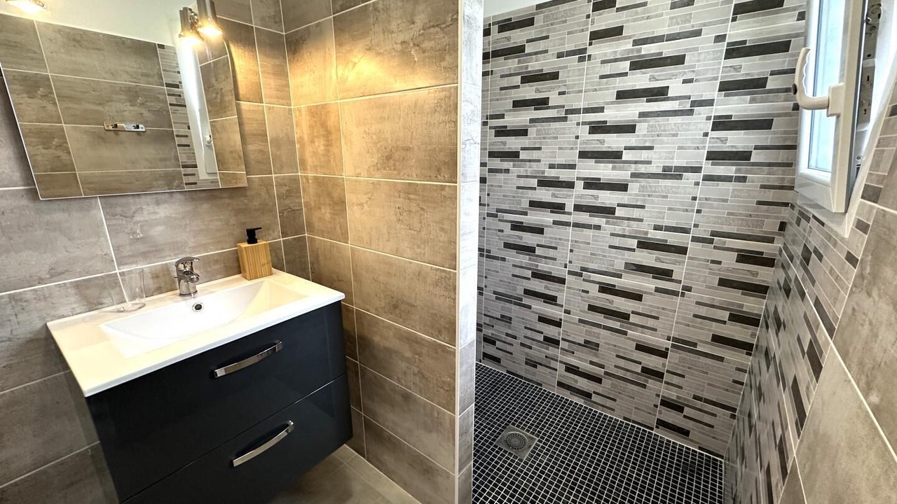 Photo of Bathroom in Saint-Martin-de-Seignanx