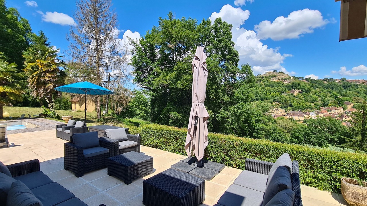 Photo of Patio Balcony in Cenac-et-Saint-Julien