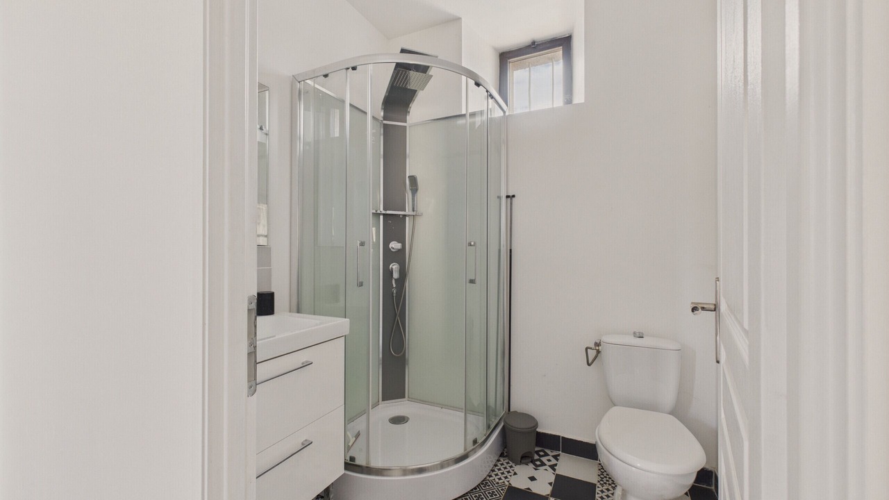 Photo of Bathroom in Saint-Leon-sur-Vezere