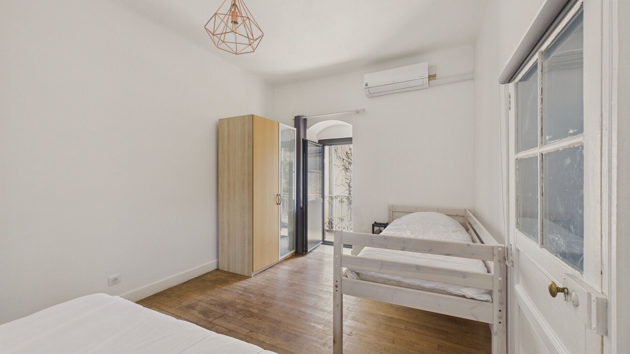 Photo of Bedroom in Saint-Leon-sur-Vezere