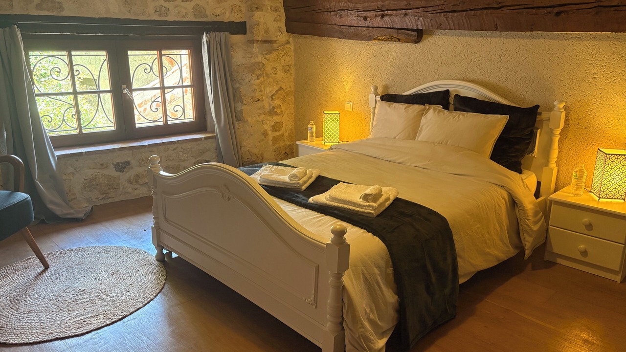 Photo of Bedroom in Pont-du-Casse